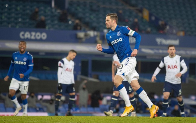 尔西相提并 尔西相提并